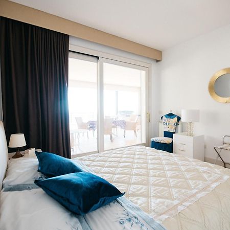 Taormina Chic Apartment ภายนอก รูปภาพ
