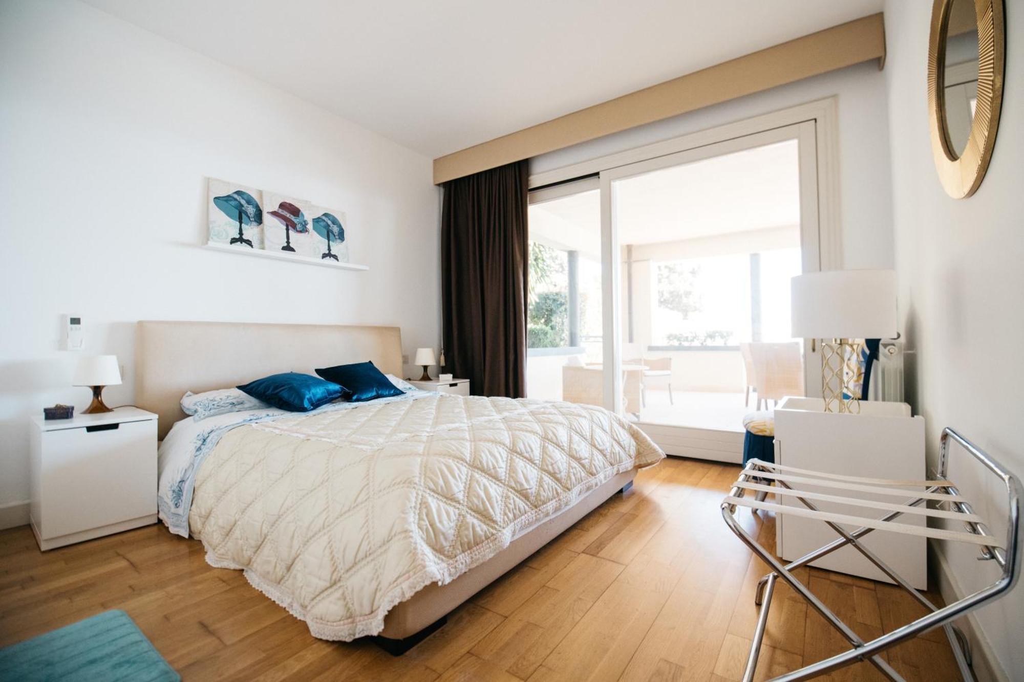 Taormina Chic Apartment ภายนอก รูปภาพ